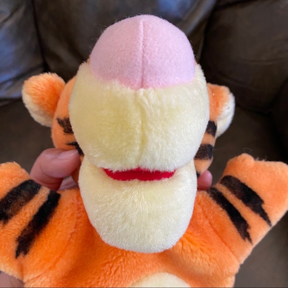 Mattel Arcotoys Tigger Hand Puppet Disney EUC - Picture 7 of 10